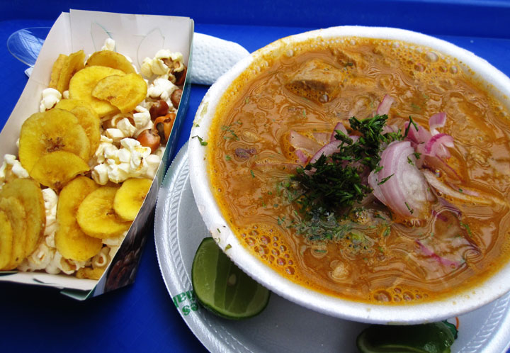 Encebollado-with-plaintain-chips-and-popcorn